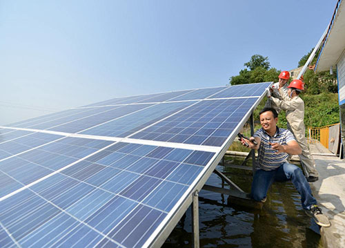 四川省眉山市供電公司服務光伏發電項目助力精準扶貧