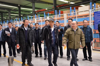 中國(guó)工程院院士馬偉明參觀大全集團(tuán),大全集團(tuán)總裁徐翔陪同