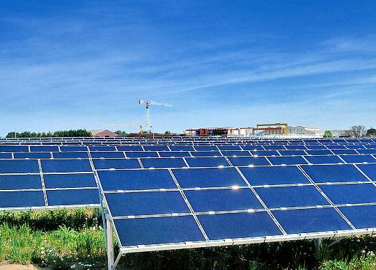 山西呂梁市19個光伏扶貧項目集中并網發電