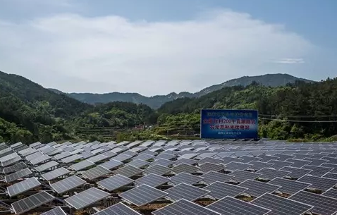 安徽光伏扶貧電站全部實(shí)現(xiàn)并網(wǎng)發(fā)電！