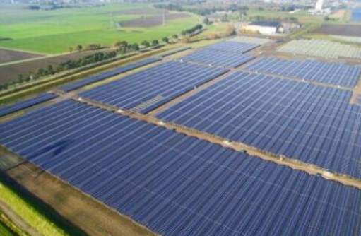 谷歌買(mǎi)下荷蘭最大太陽(yáng)能發(fā)電廠全部電力 為數(shù)據(jù)中心供電