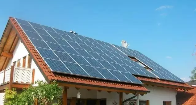 你看這些地方都裝上光伏電站，每年能省一半電費！