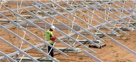 同樣裝個屋頂光伏電站，為啥我家花了4萬，他家卻只用了2.5萬？