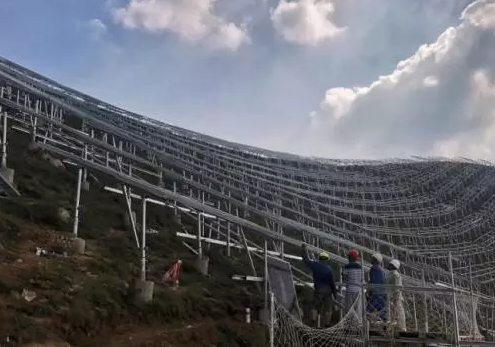 看第二批領(lǐng)跑者基地首個(gè)并網(wǎng)的非平臺(tái)光伏電站是如何煉成的？
