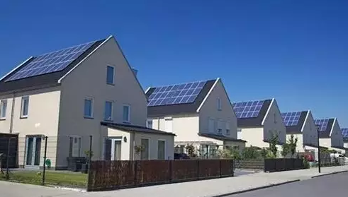 電價(jià)調(diào)整倒逼技術(shù)創(chuàng)新，光伏系統(tǒng)成本不斷下降，分布式光伏補(bǔ)貼下調(diào)當(dāng)真已箭在弦上？