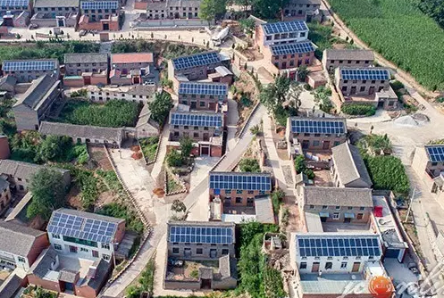 光伏發(fā)電造血扶貧，直接受益10萬(wàn)元