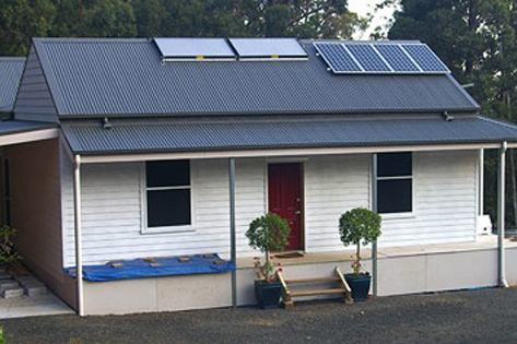 東方日升與PVIC 2017光伏創(chuàng)新大會攜手 共建生態(tài)家園