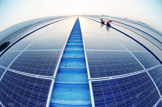 中國重塑世界光伏產業格局丨砥礪奮進的五年 光伏撐起“一片天”