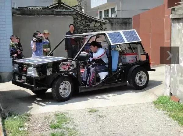 高手在民間 花1.5萬造出能跑70公里的光伏汽車！