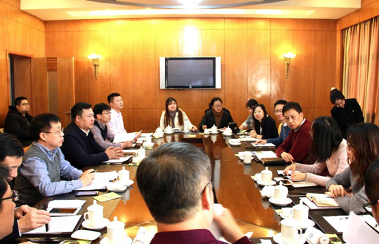 同煤集團踐行能源轉型 新能源發電項目獲2018清潔能源推廣周走訪團好評