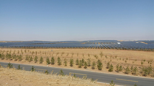 億利模式:光伏治沙與產業扶貧并駕齊驅