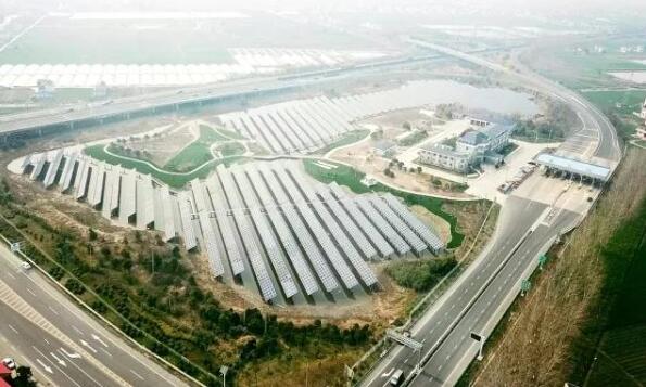 江蘇省高速公路首批互通區分布式光伏電站并網投運