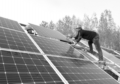 村級電站54個 河南羅山縣&ldquo;光伏扶貧&rdquo;惠農村