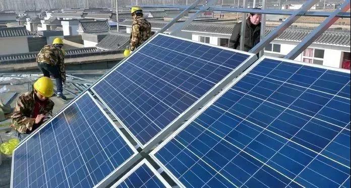 安裝光伏不足3個(gè)月進(jìn)賬2575元 變壓器容量限制村民掀起搶裝潮