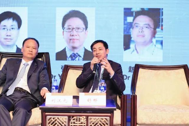 舒樺、朱戰(zhàn)軍、孫興平SNEC對話全球光伏領(lǐng)袖