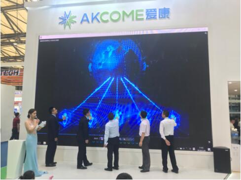 領航2018 愛康綠色家園明星產(chǎn)品驚艷亮相snec展會