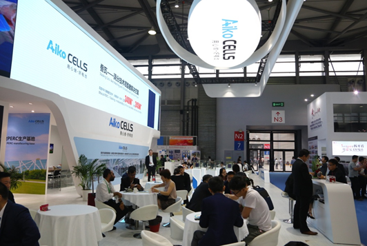 愛旭半片、疊片電池助力平價上網