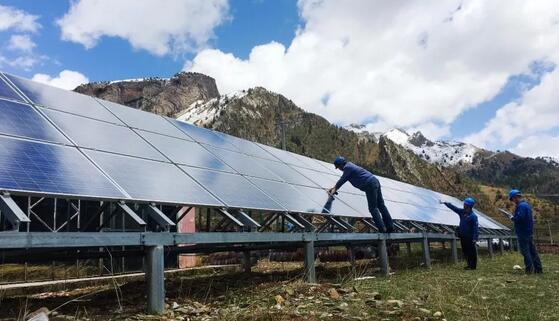 剛剛 青海省用光伏、風電、水電持續點亮216小時綠色燈光