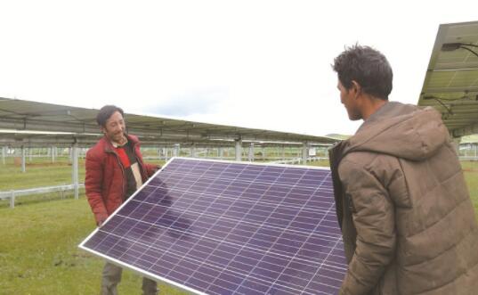 鄉城縣21萬千瓦裝機光伏電工程建設側記