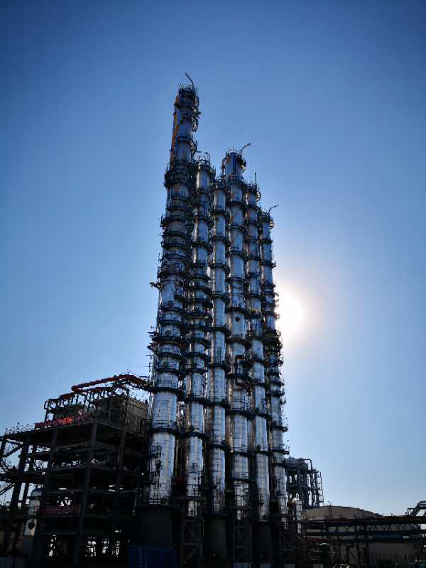 光伏市場(chǎng)馬太效應(yīng)凸顯 ——高品質(zhì)多晶硅需求增大,與普通多晶硅價(jià)差將進(jìn)一步拉大