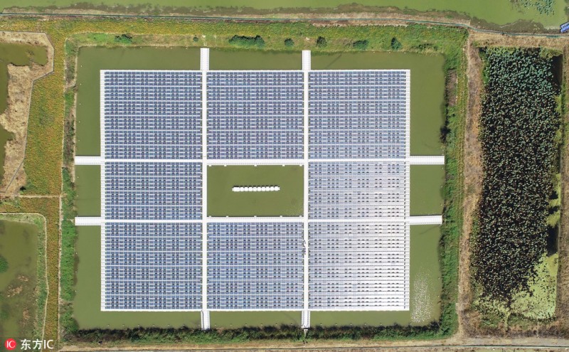 安徽天長：首個水上漂浮式光伏電站建成發電