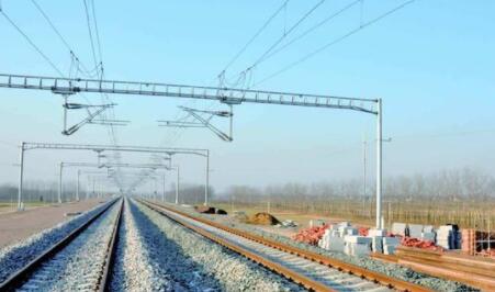 光伏應用從道路到鐵路,創新在突破,技術能做到嗎?