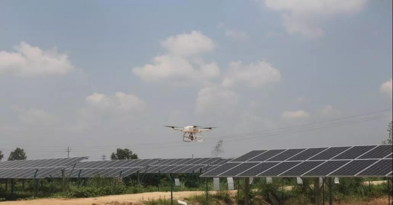 數字浪潮 智創互聯:創動科技無人機亮相第四屆中國國際互聯網+博覽會