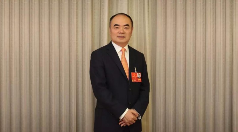 兩會|曹仁賢:建議成立能源部,制定棄煤時間表,慎用近零排放、超低排放等誤導性名詞